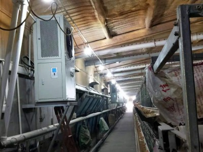 华庆养鸡场：采用水源热泵一体机 、水源热泵机组